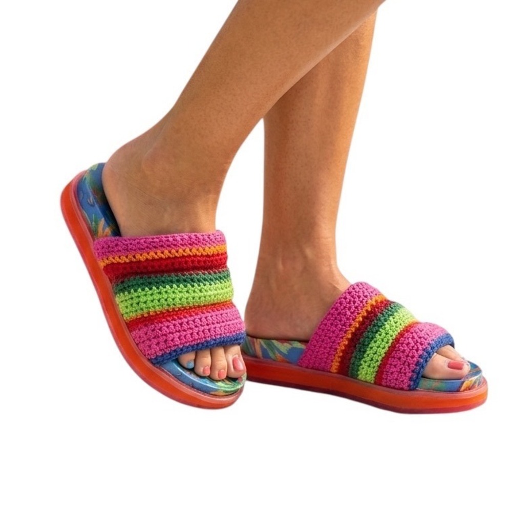 Farm Rio Blue Macaw Crochet Platform Sandals Tropical Slides Womens 7 EU 38